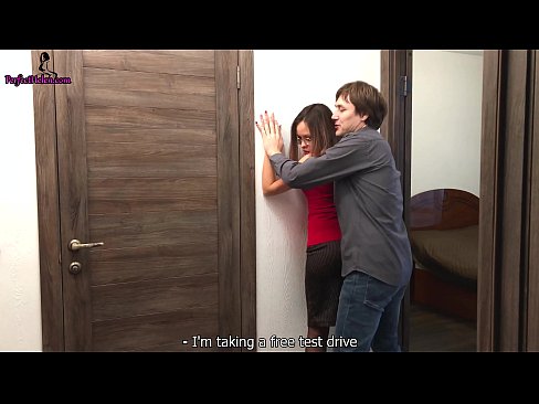 ❤️ Seksi Emlakçı, Dairesini Satarken Amını Gerizekalı ve Sikikleri - Krempai ❤️❌ Güzel porno bizde ❌️❤